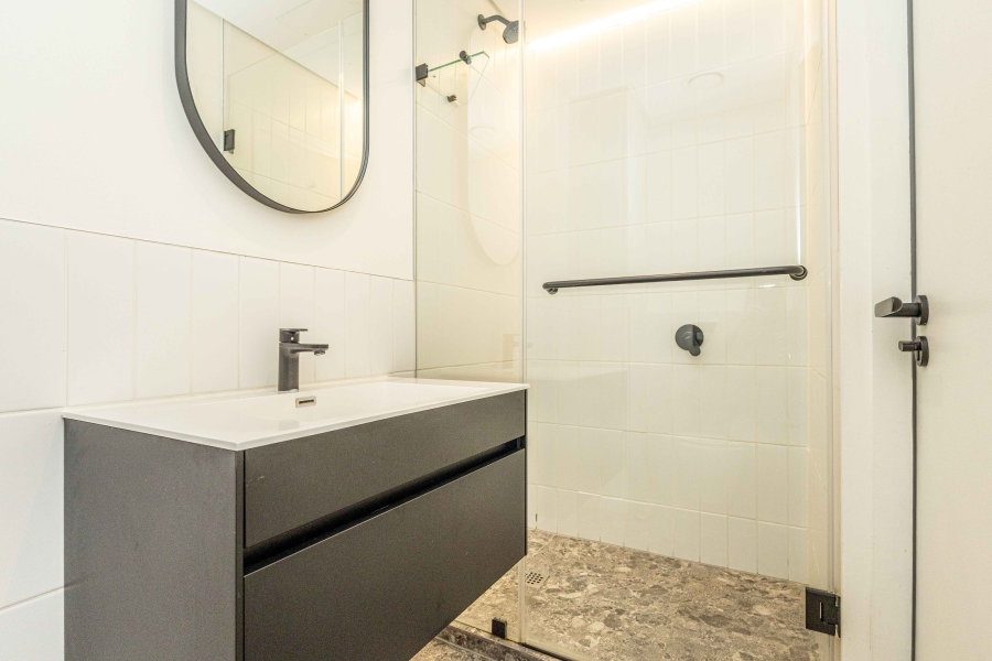 0 Bedroom Property for Sale in Sea Point Western Cape
